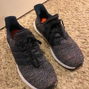 Adidas Ultra Boost ~ like new!!